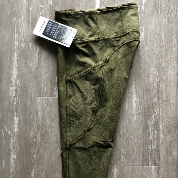 Lululemon Fast and Free Tight II 25" Ice Dye - Picture 8 of 14